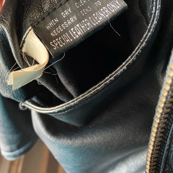 Black leather jacket with fleece lining - Picture 4 of 4